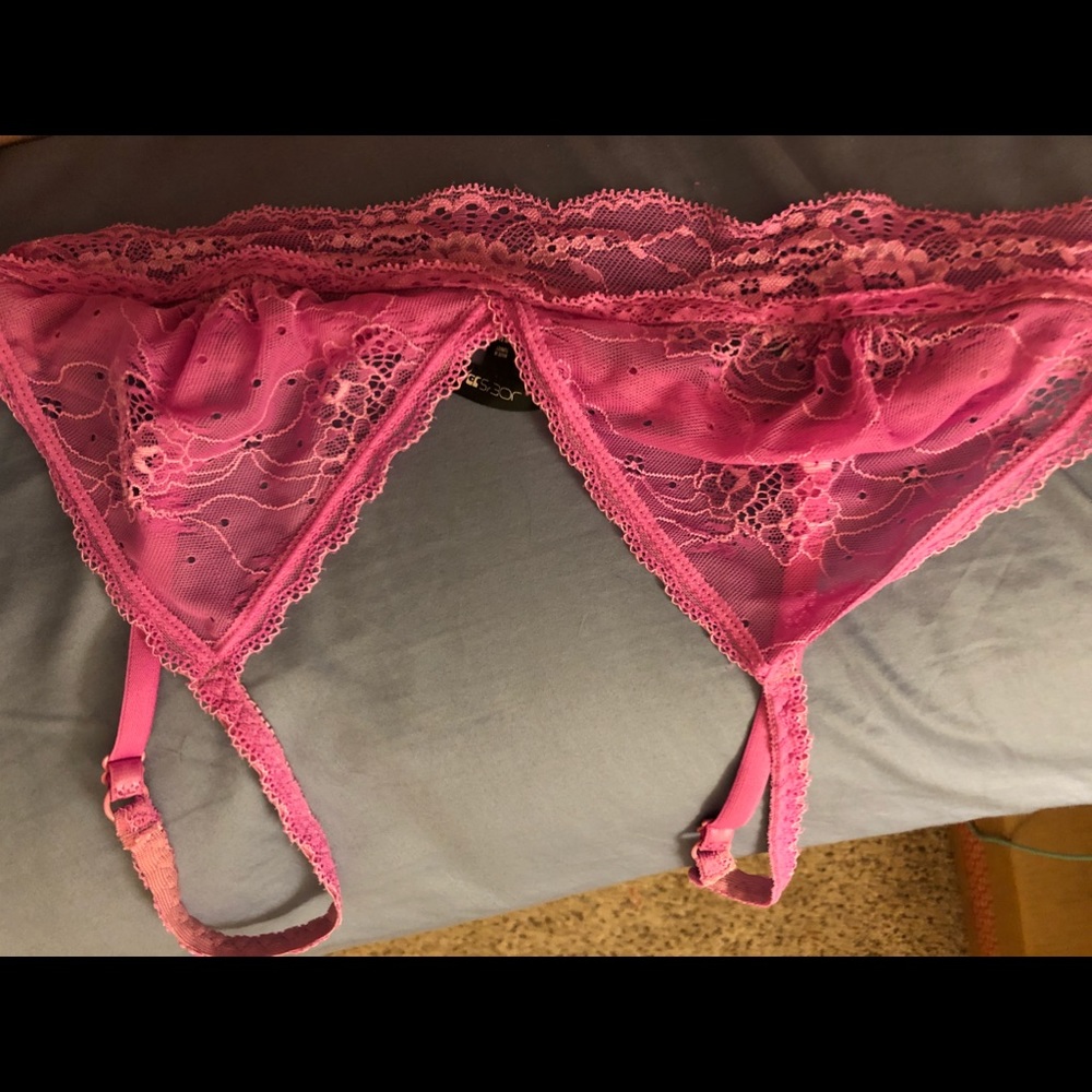 Joe’s fuscia bralette